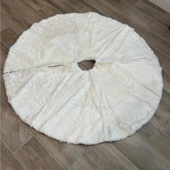 best sales online Luxurious Ivory Shorn Sheepskin Christmas Holiday